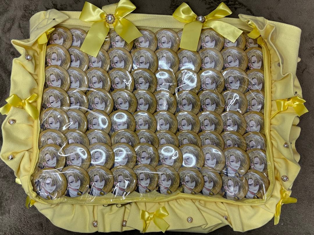 にじさんじEN ルカカネシロ 缶バッジまとめ売り 80個 A3痛バ ロゼット缶付