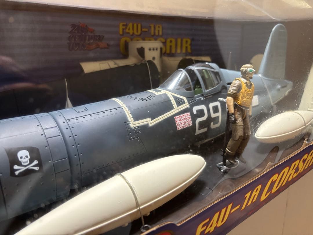 F4U-1A CORSAIR 1:18 スケールモデル