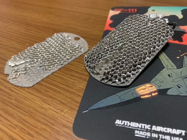 米軍 戦闘機 爆撃機 F-111 アードバーク タグ キーホルダー 2枚セット