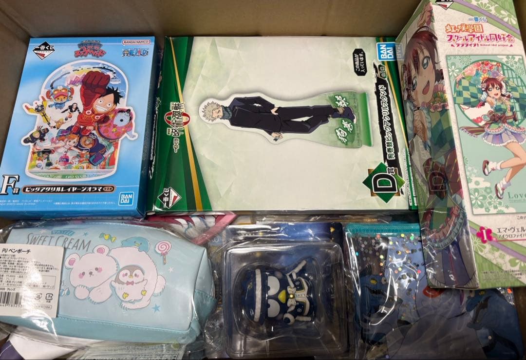 アニメ　アニメグッズ　キャラクターグッズ　まとめ売り　大量　激安　#10