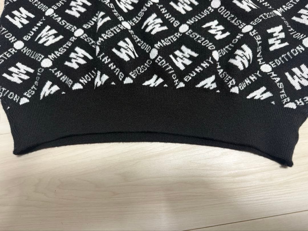 マスターバニーエディション　クルーネックニット Mロゴモノグラム柄　サイズ6