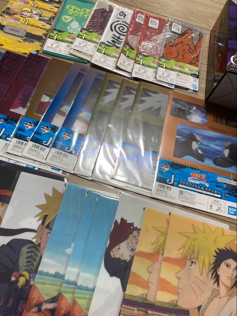 ナルト クリアファイルとフィギュアセット