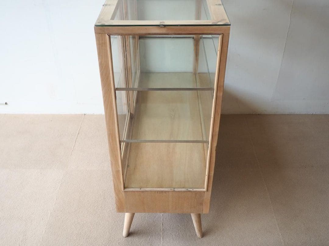 5面ガラスの木枠ショーケース