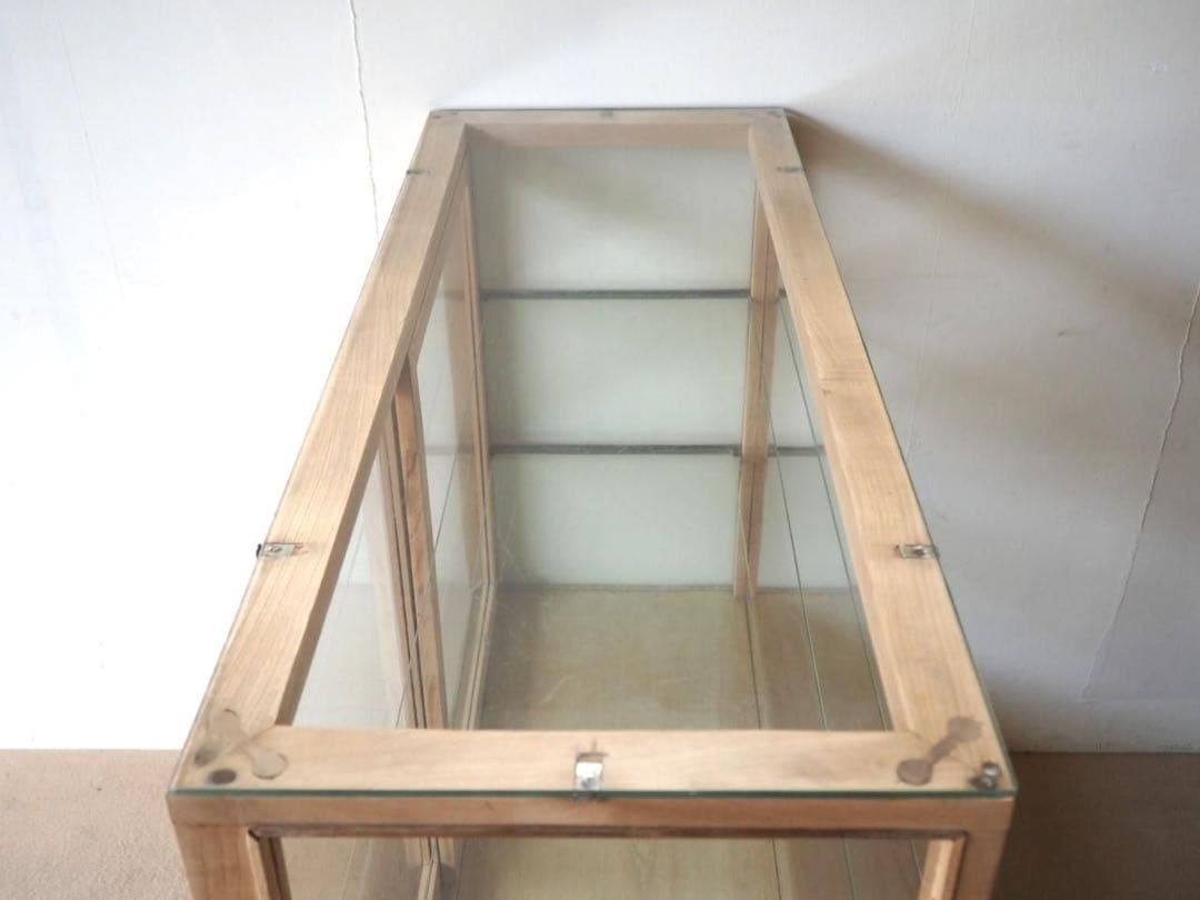 5面ガラスの木枠ショーケース