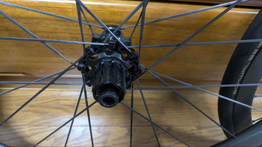 CADEX 36 Disc Tubeless シマノフリー