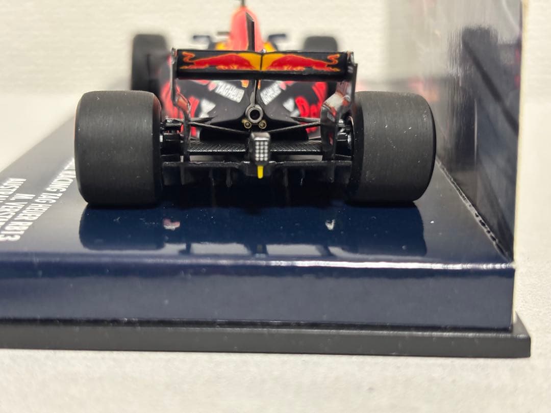 MINICHAMPS レッド・ブル RB13 M. Verstappen