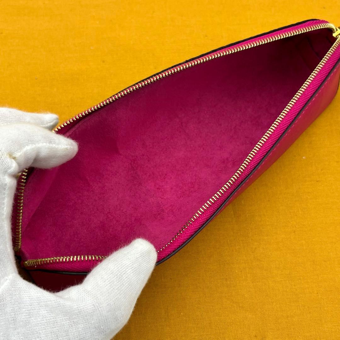 月白 まゆみ　ルイヴィトン　トゥルースエリザベット　ペンケース　筆箱