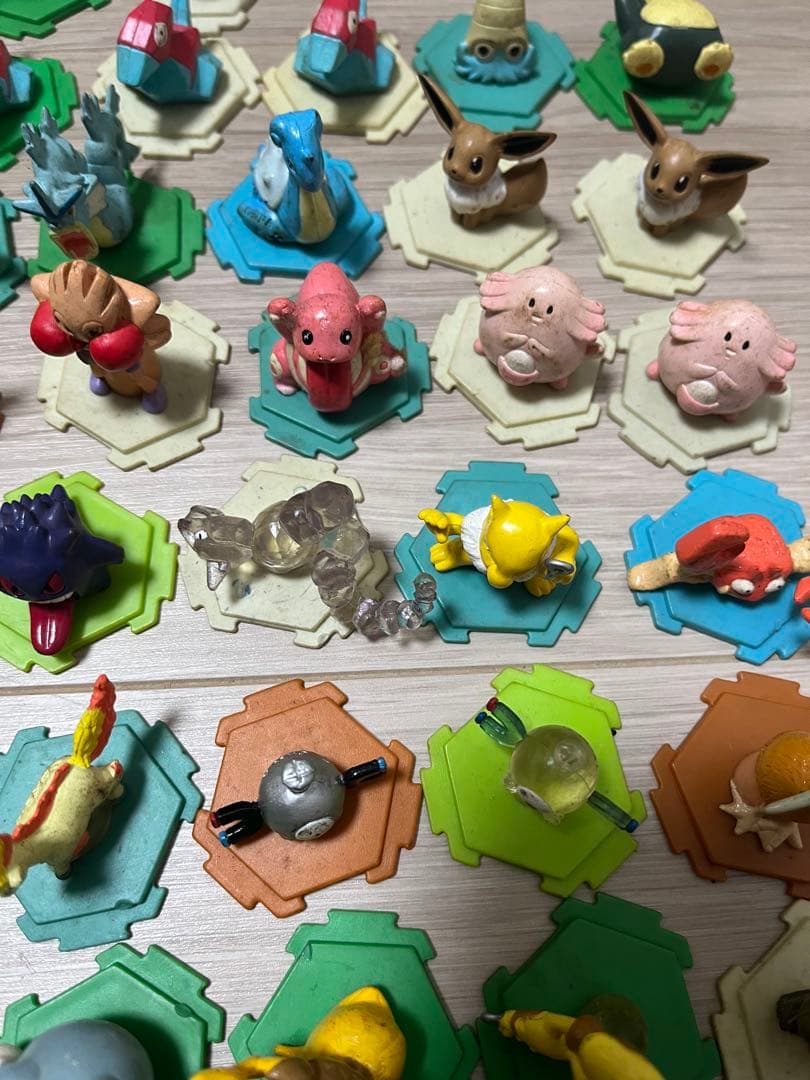 ポケモン フィギュア 台座　97体　まとめ売り
