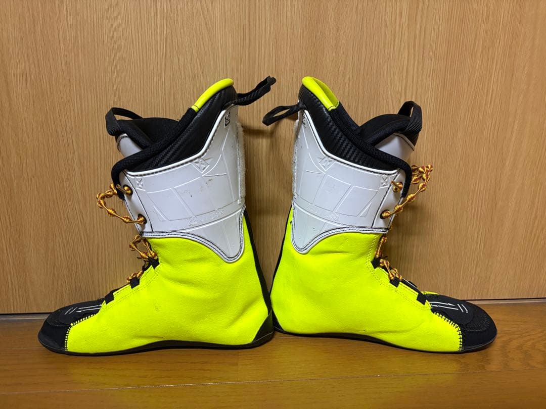 HEAD インナーとRAPTOR 140 RS スキーブーツ（太足仕様）