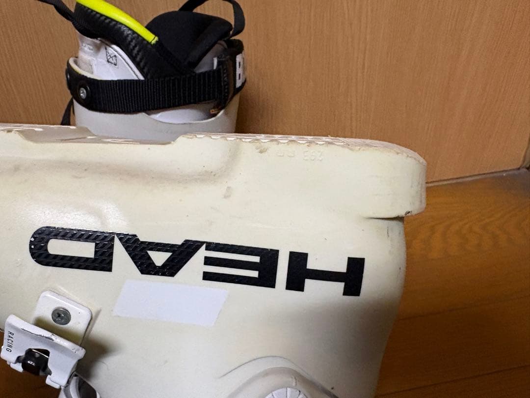 HEAD インナーとRAPTOR 140 RS スキーブーツ（太足仕様）