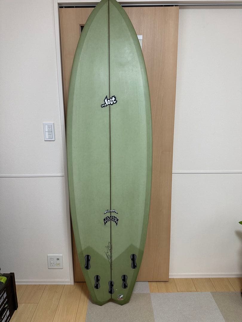 lostメイヘム・サーフボードミッドレングス・グライドラ