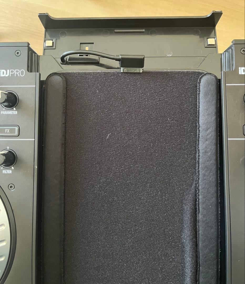 ⑤Numark iDJ Pro iPad用 DJコントローラー ケース付き