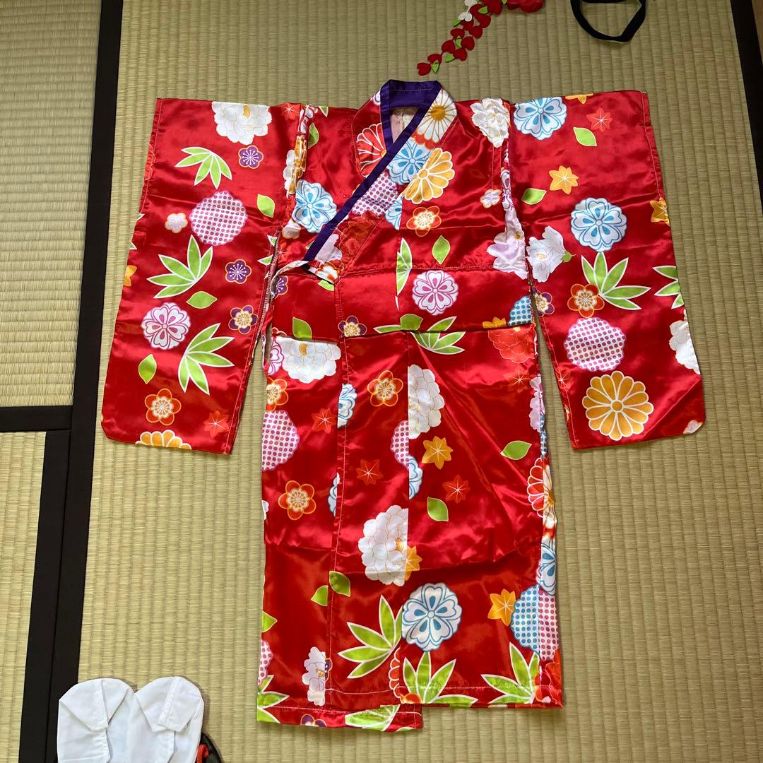 不二家 店頭用ペコちゃん 専用衣装 お正月用の晴れ着 華やかな着物衣装