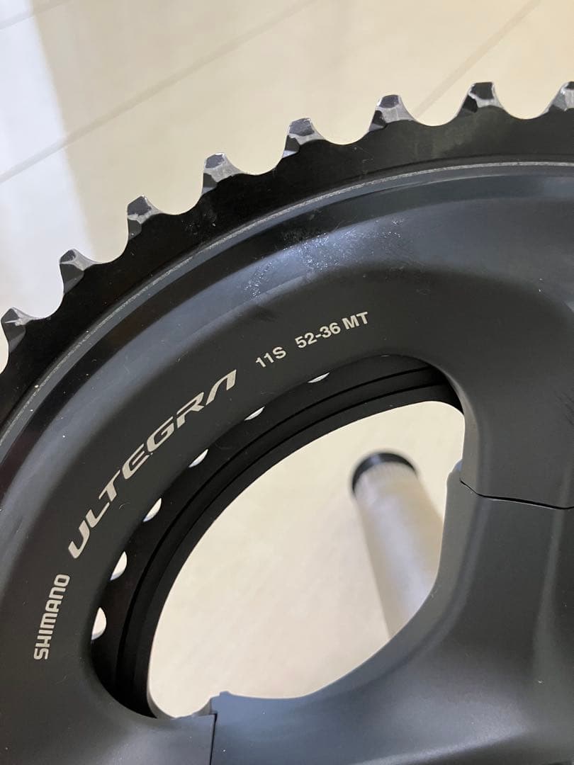 r8000 パワーメーター付き　アルテグラ　クランクセット 52-36T 11速