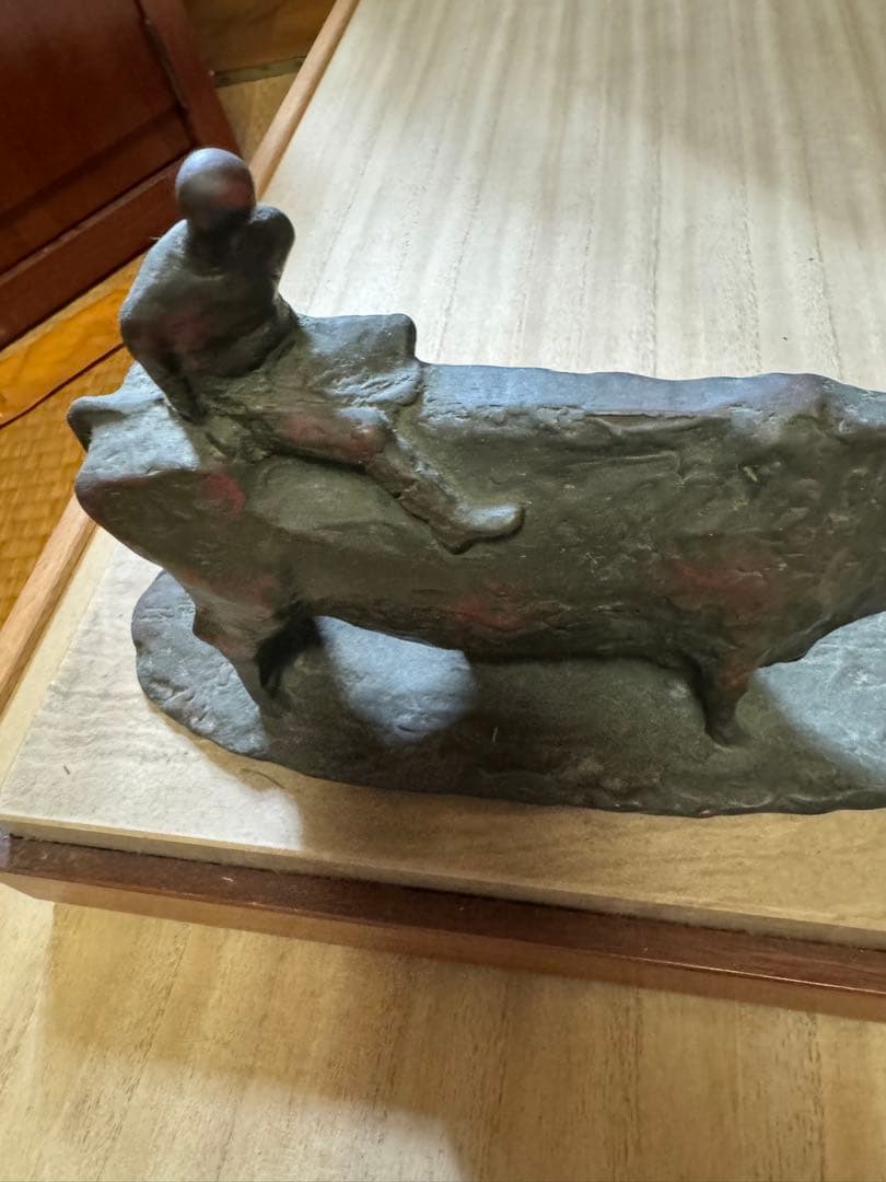 彫刻 大理石台座付き　日本の彫刻家　古賀忠雄　草原の朝