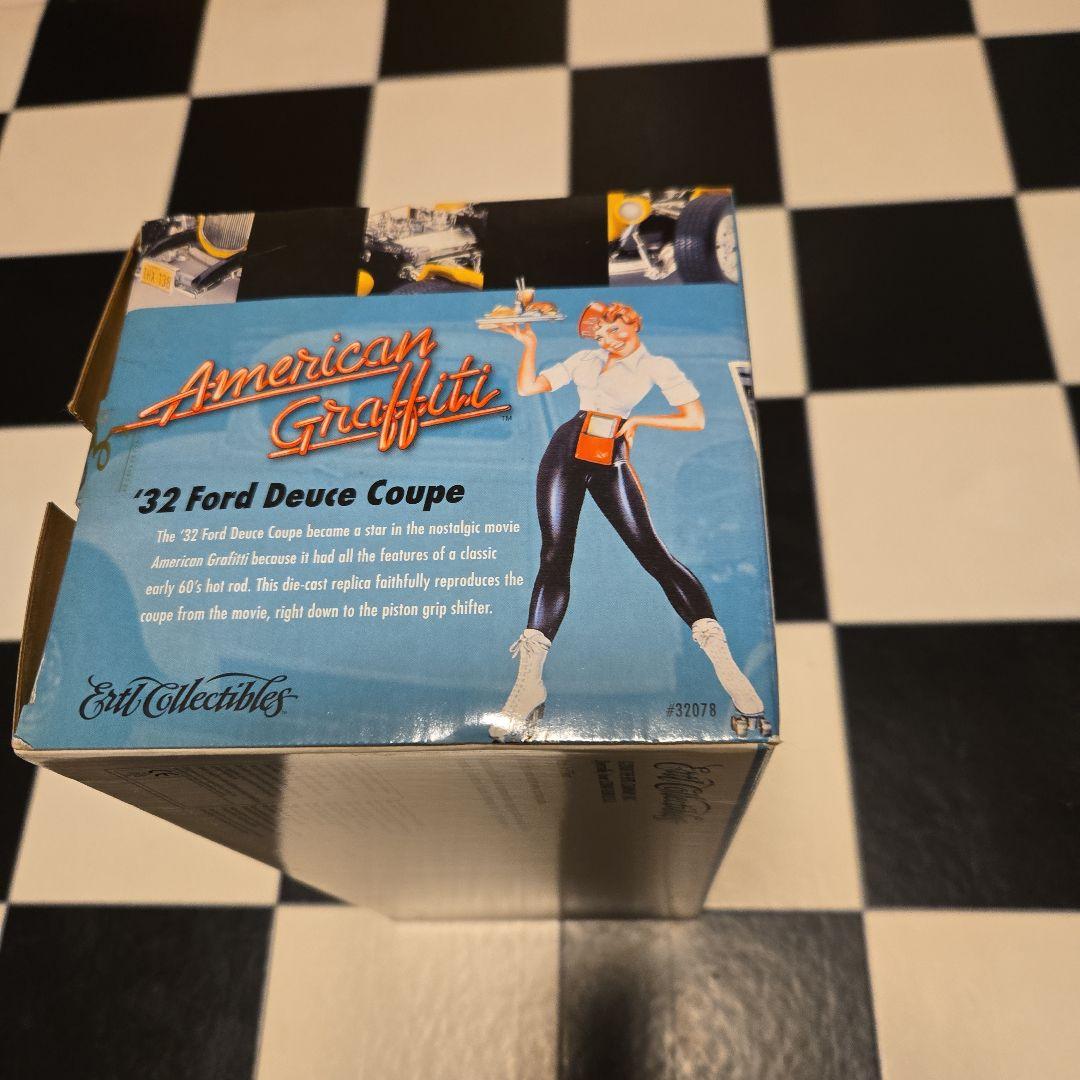 アメリカングラフィティ'32 フォードデュースクーペ　18分の1 新品未開封