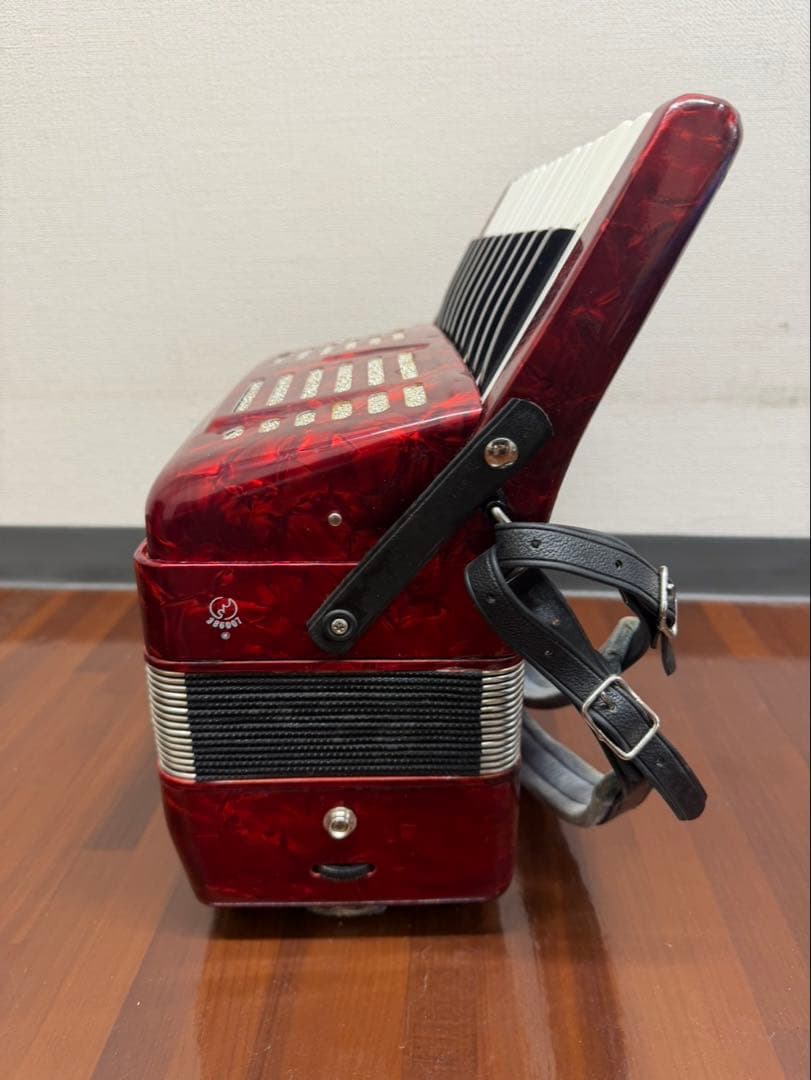 YAMAHA 赤 アコーディオン 25鍵盤