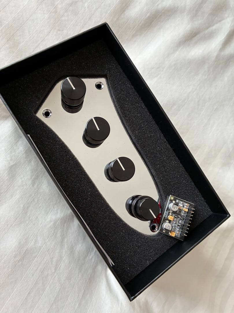 ベース SADOWSKY BASS PREAMP (4-KNOB SYSTEM)