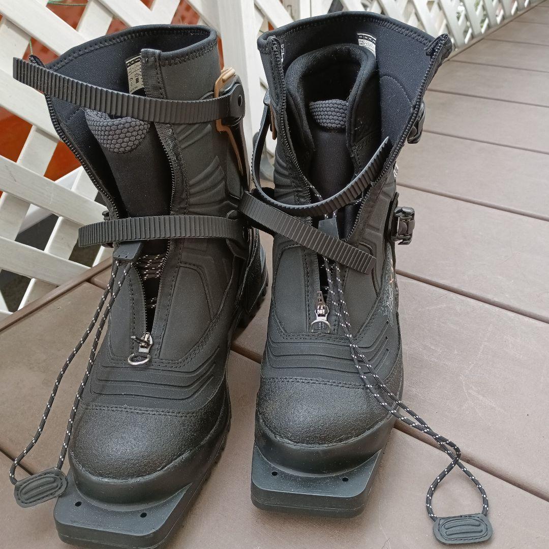 クロスカントリー用スキーブーツ