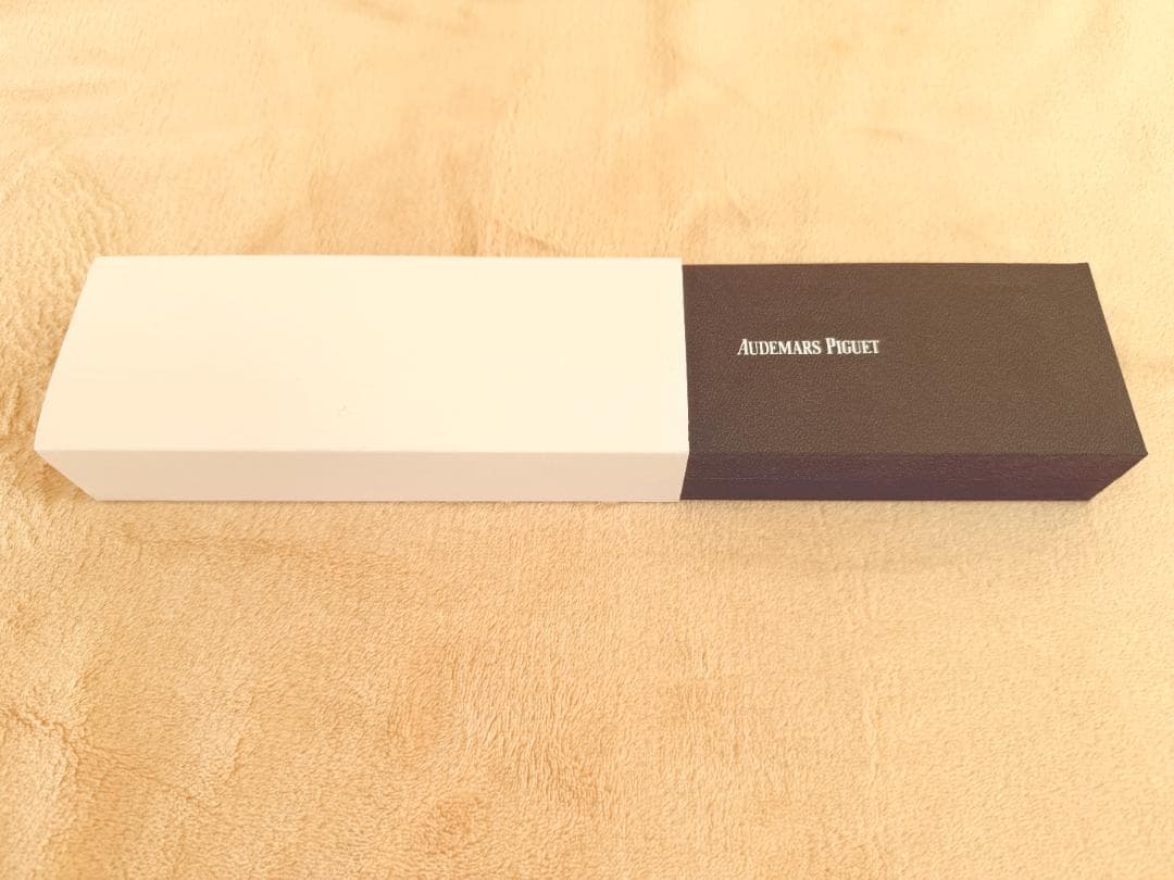 Audemars Piguet ブラックボールペン