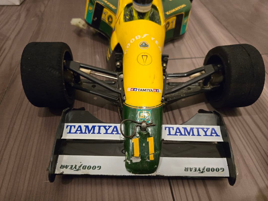 【タミヤ】F1ラジコンセットKOMATSU