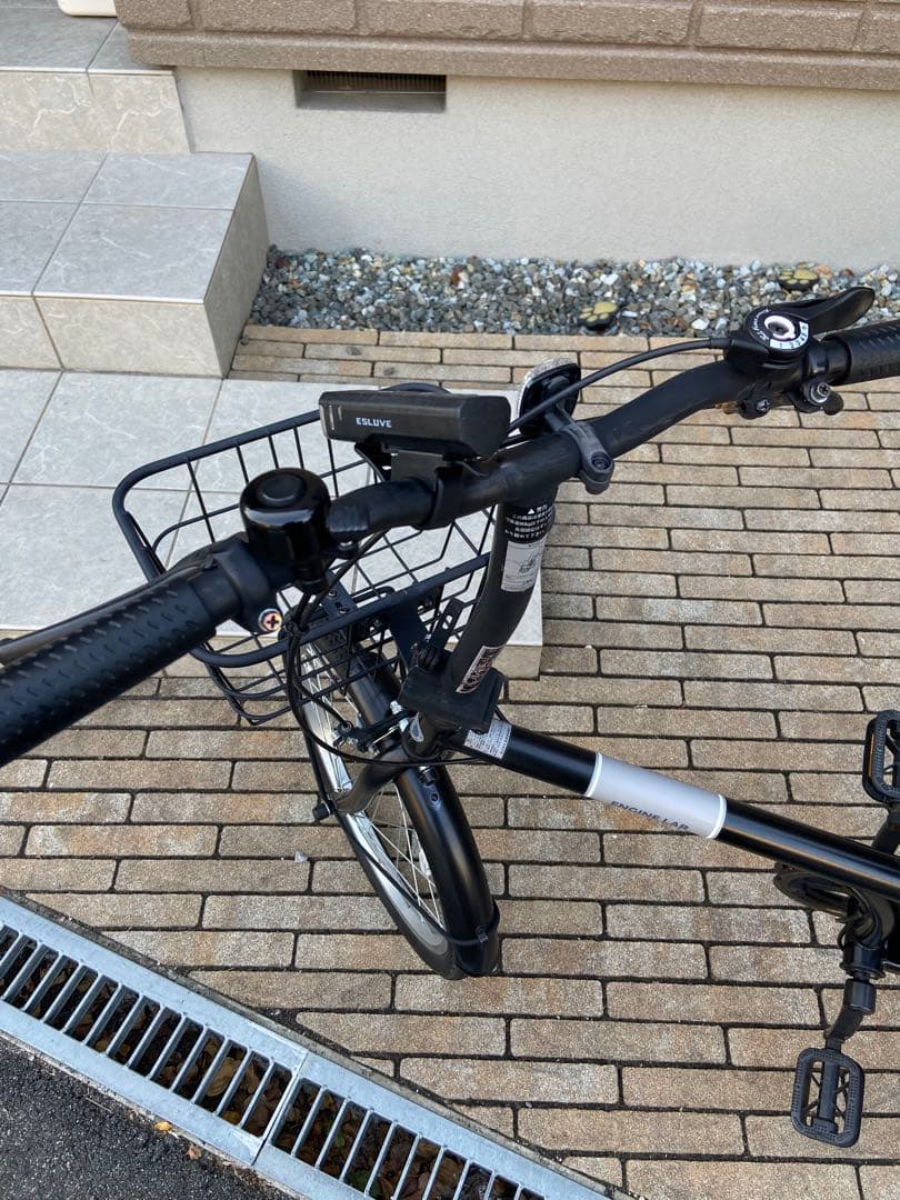 折りたたみ自転車 ブラック エンジンラボA 20インチ　6段変速　大阪