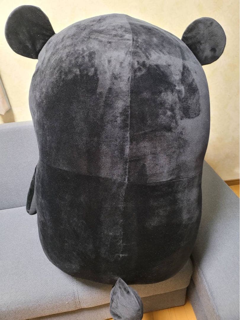 くまモン巨大ぬいぐるみ