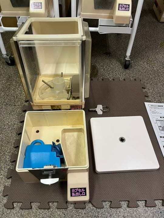 配達相談　ガチャコップ4台　九州長崎佐賀福岡山口熊本大分イベントガチャガチャ本体