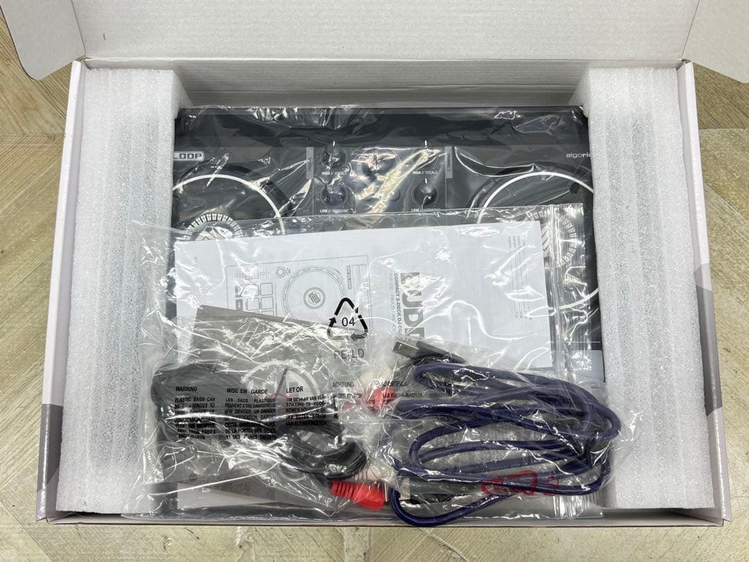 Reloop Buddy DJコントローラー Compact 2-Deck 18