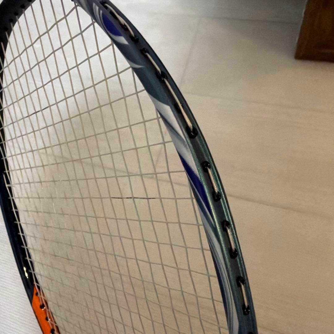 バドミントンラケット ストリング入り