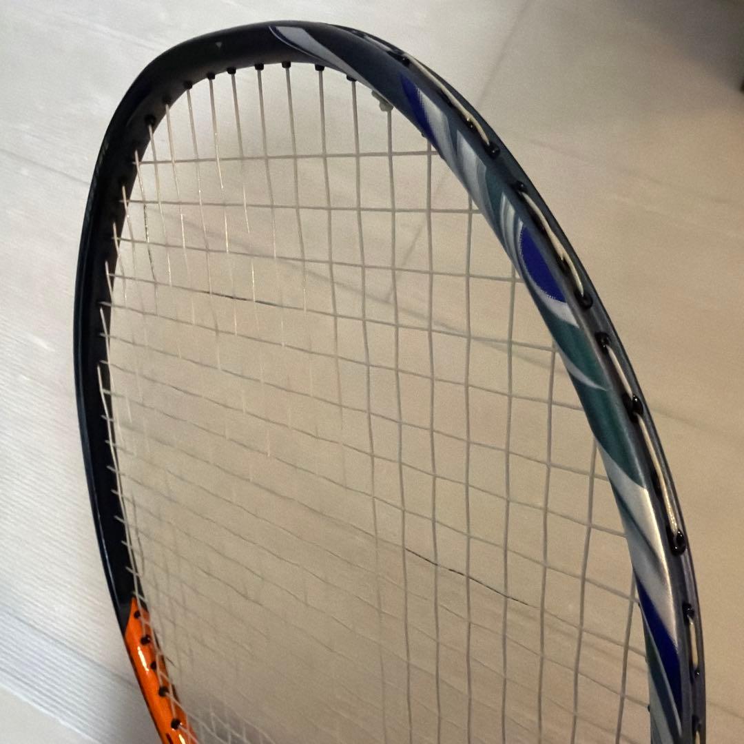 バドミントンラケット ストリング入り