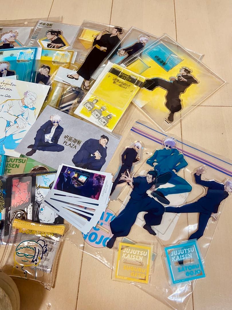 呪術廻戦 五条悟 夏油傑 他。まとめ売り 缶バッジ アクリルスタンド 約200点