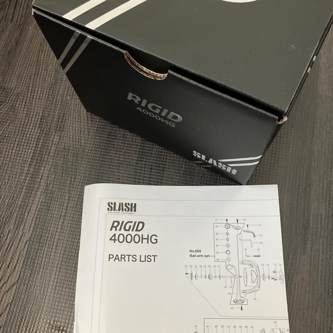 SLASH RIGID 4000HG スピニングリール