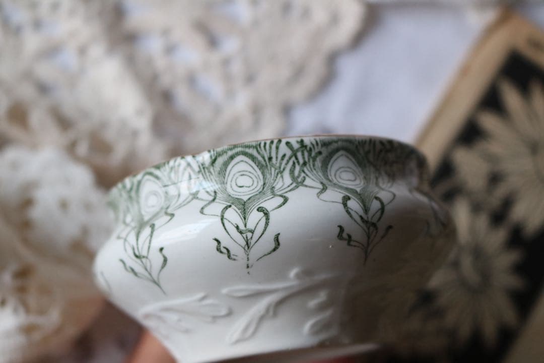 グリーン　Creil et montereau レリーフ　ソーサー　　c&s