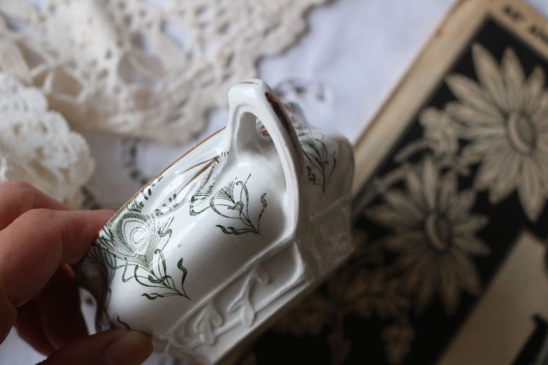 グリーン　Creil et montereau レリーフ　ソーサー　　c&s