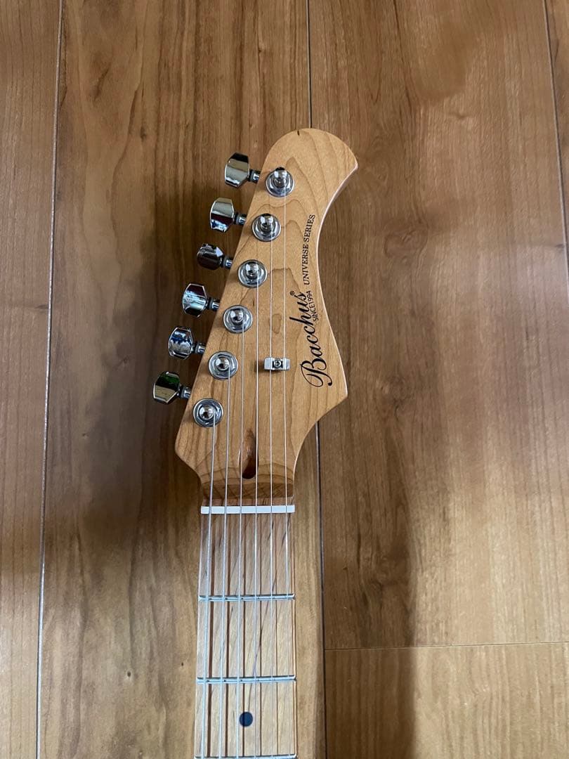 バッカスssh ギターストラトローズテッドメイプルピンク新品未使用品❗️