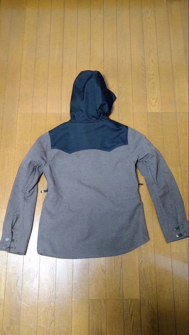 スノーボードウェア3点セット　BILLABONG、HOLDEN、BURTON