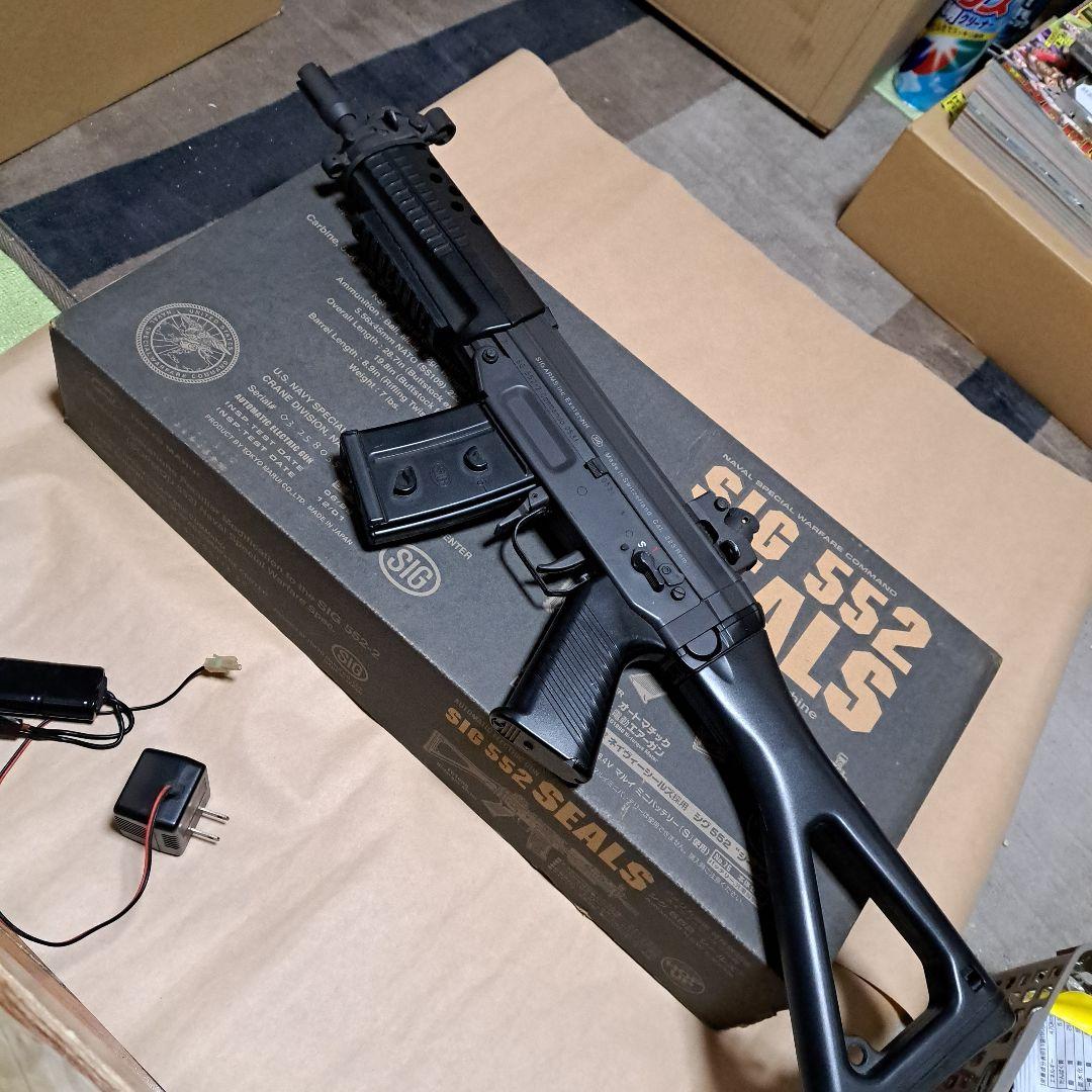 【週末限定価格】東京マルイ シグ552 シールズ 未使用に近い品