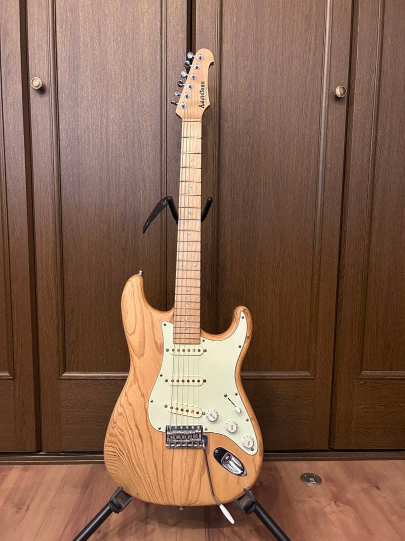 AddicTone ストラト　美品　エレキギター