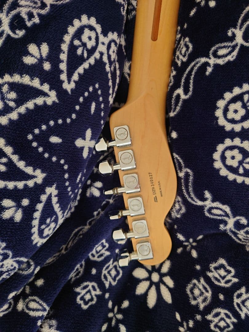 Fender American Deluxe Telecasterハードケース付