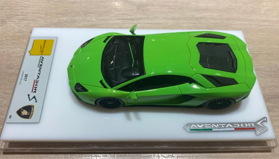 60台限定 メイクアップ　1/43 aventador 2017