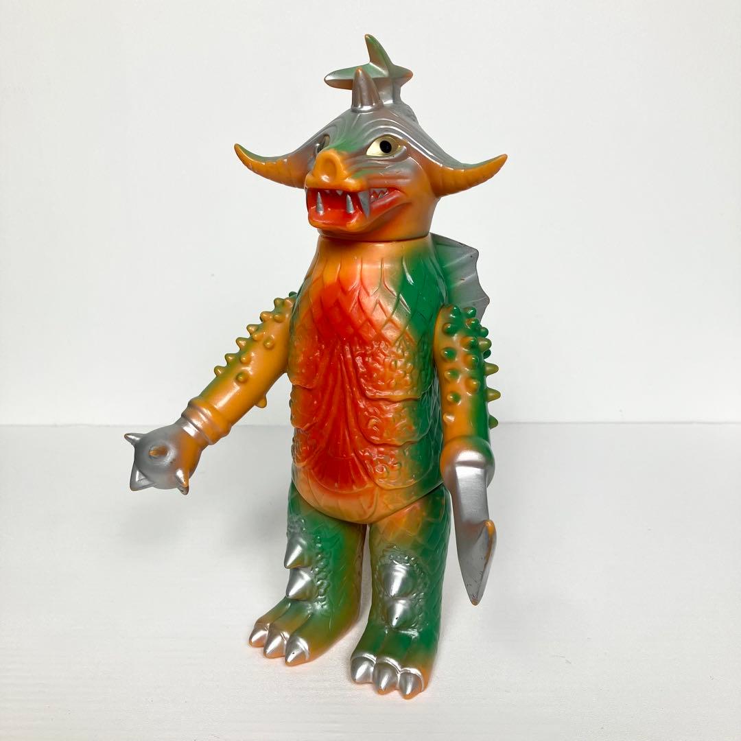 ブルマァク 新・復刻版怪獣シリーズ バラバ　ソフビ バンダイ BANDAI