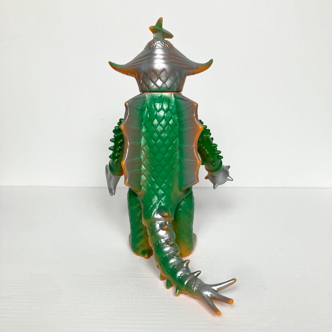 ブルマァク 新・復刻版怪獣シリーズ バラバ　ソフビ バンダイ BANDAI