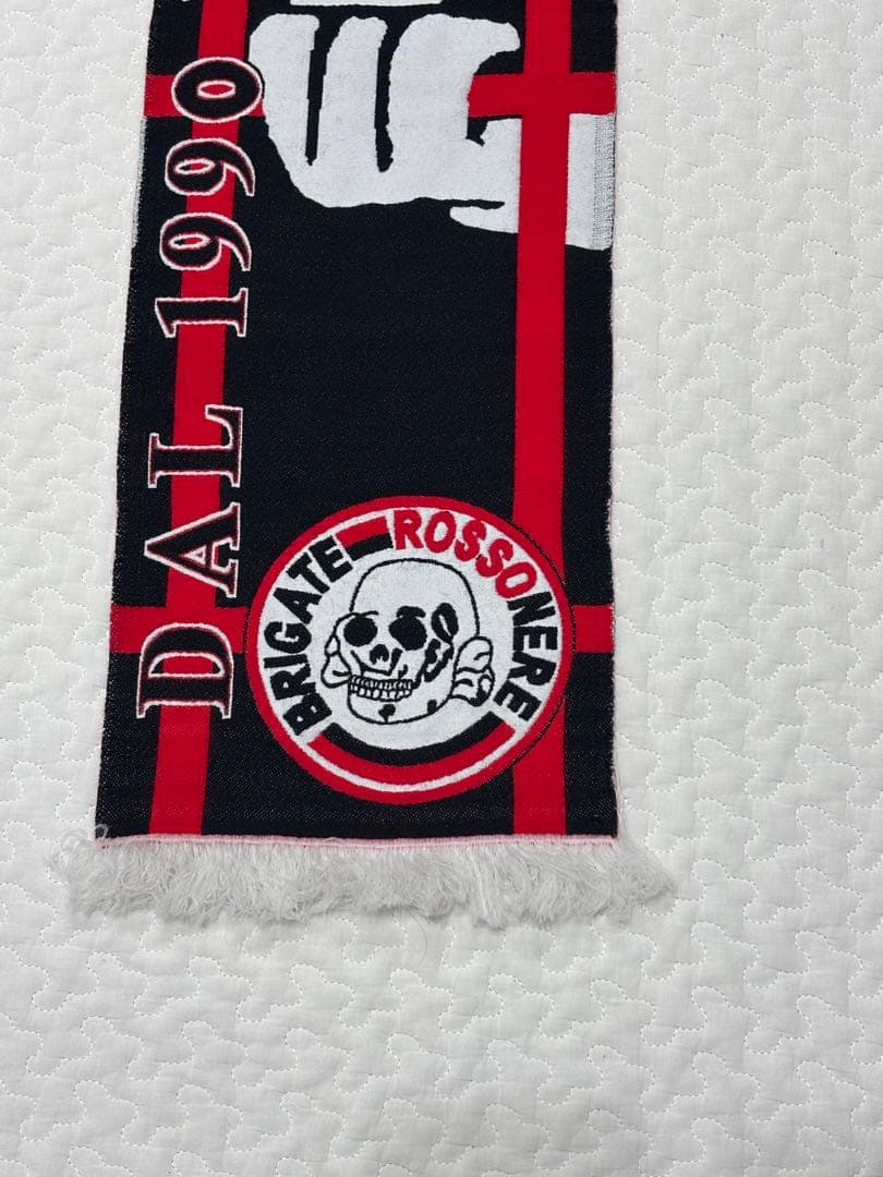 【激レア・現地購入】ACミランULTRASウルトラスマフラー CURVA SUD