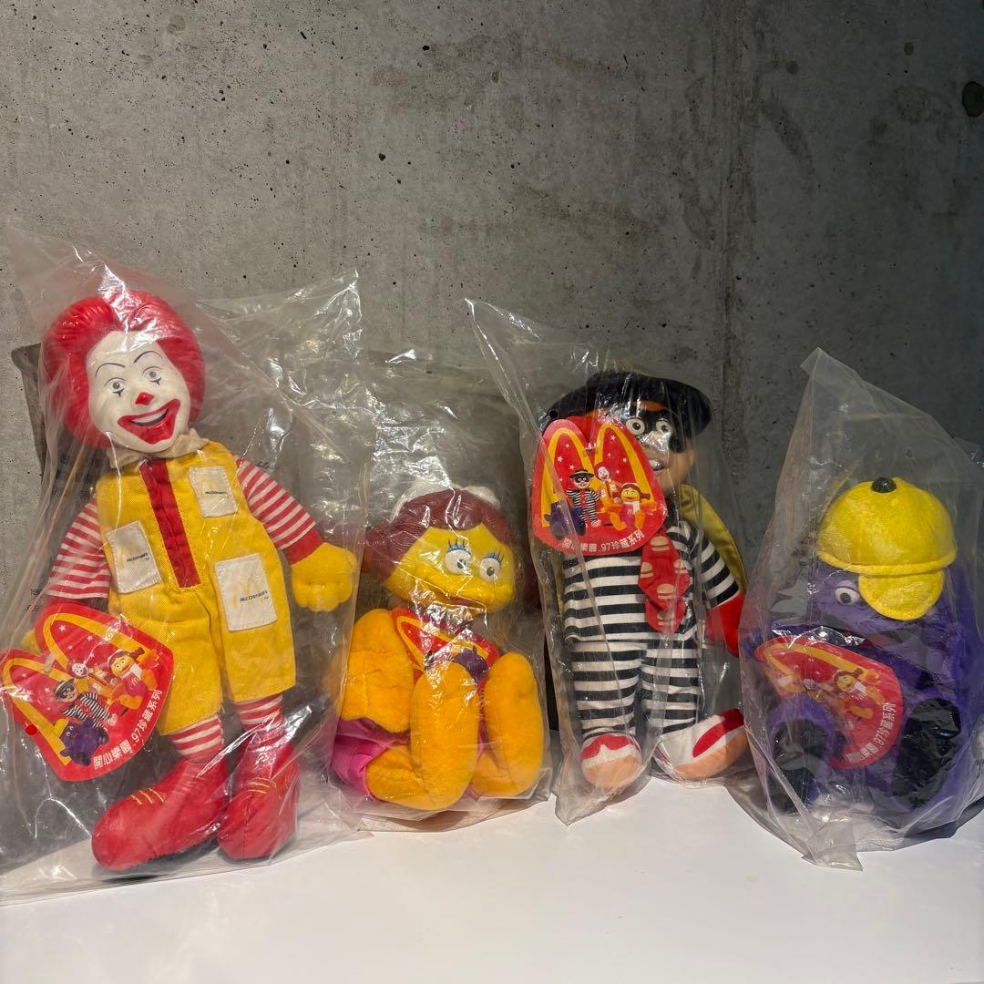 マクドナルド　McDonald's 香港　ぬいぐるみ　未開封　1997年