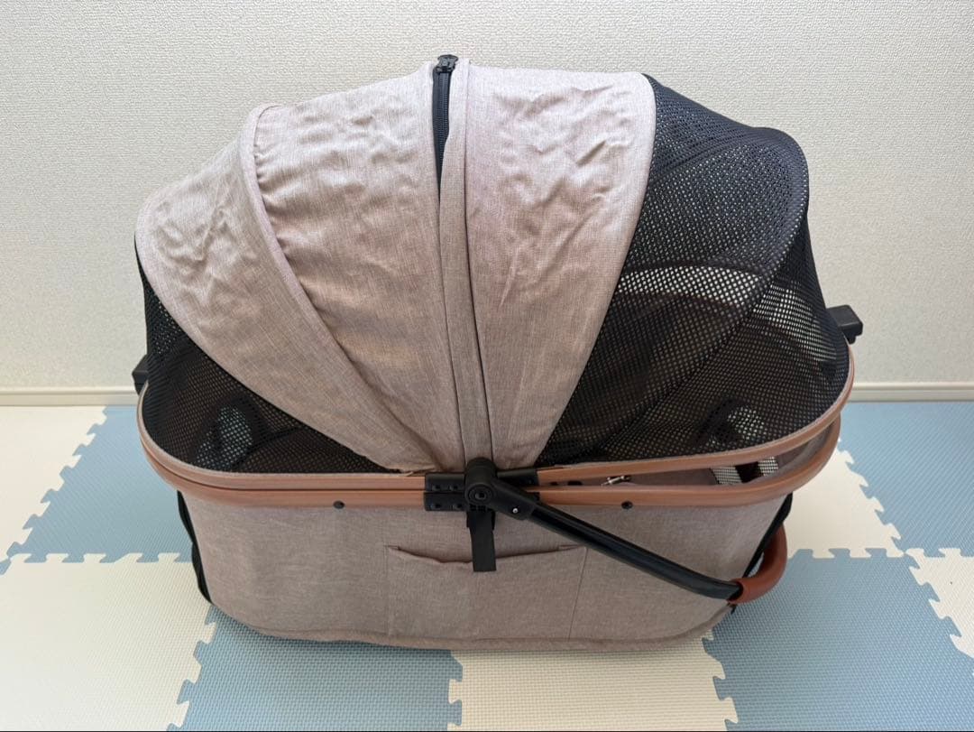 ベージュペットカート メッシュ素材 カップホルダー付き