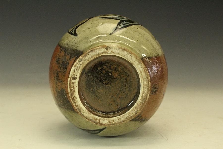 萬屋焼 やちむん 金城一門 魚紋 一輪挿し 花瓶 在銘(メ1285)