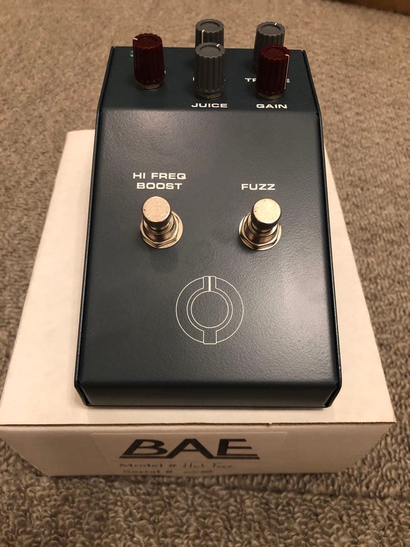 美品　BAE Hot Fuzz