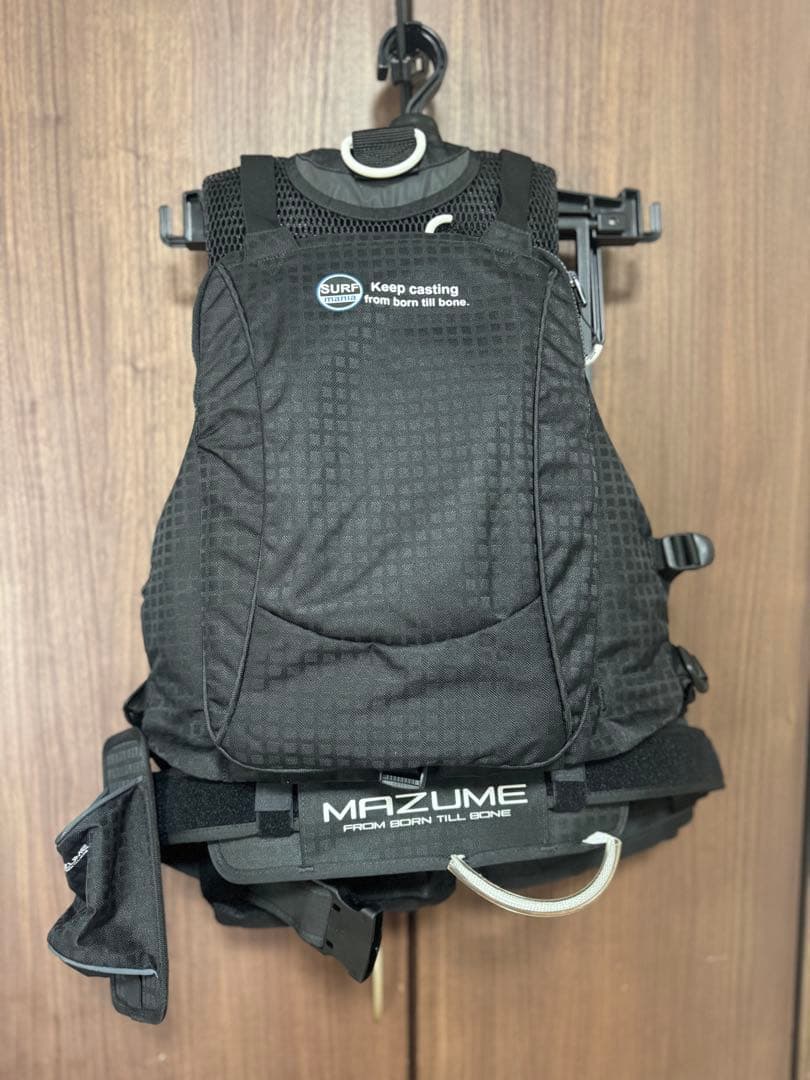 マズメmazume レッドムーンライフジャケット サーフスペシャルIII