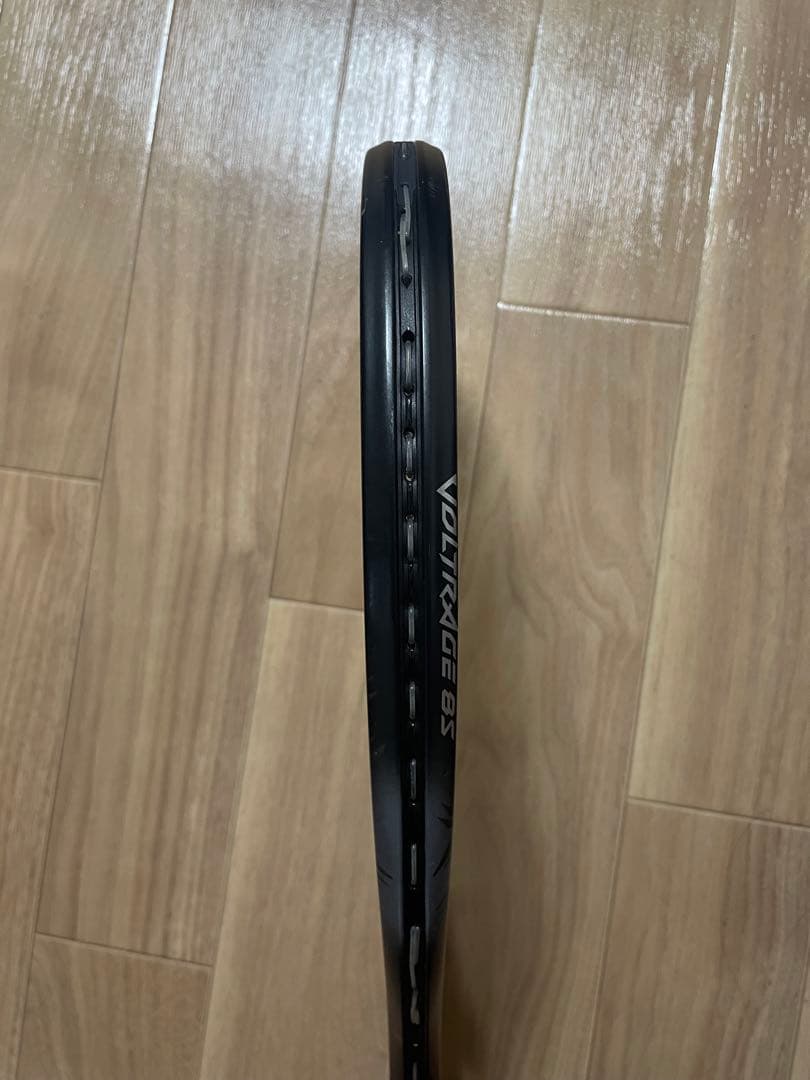 美品　VOLTRAGE 85 テニスラケット ブラック